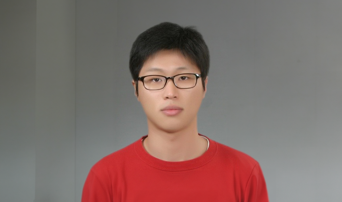 Professor Kwahun Lee Headshot